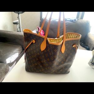 Cute brown tote
